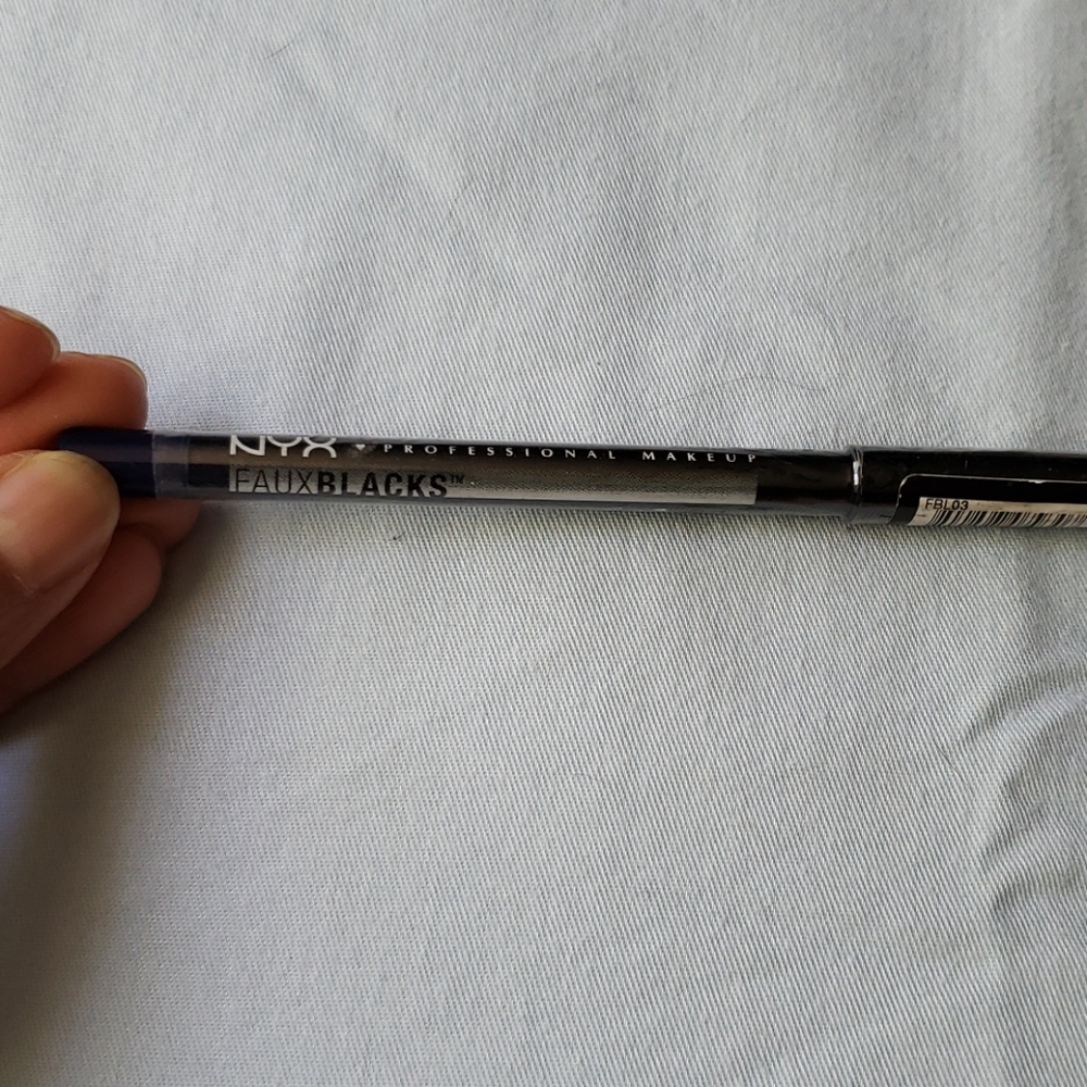 Make up bundle - Picture 4 of 6